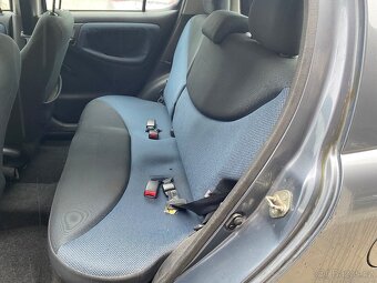 Toyota Yaris 1.0i VVTi 48kW klimatizace - 7
