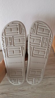 Dámské pantofle Tommy Hilfiger vel. 40 - 7