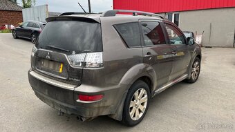 342. Mitsubishi Outlander 2.2 DI-D 4N14 Na náhradní díly - 7