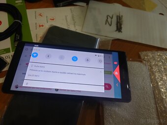 Sony Xperia XZ2. - 7