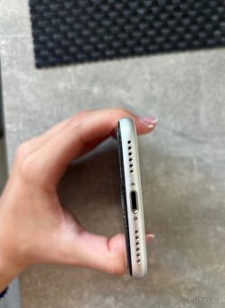 IPhone SE 2020 64 GB - 7