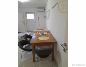 Prodej bytu 2+kk (49 m2) se společným dvorem - Poreč, Istrie - 7
