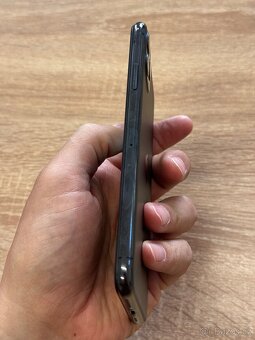 iPhone 11 pro max 64GB cist popis - 7