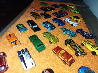 Hot wheels autíčka 36 ks - 7