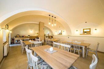 Objekt bývalého statku Český Krumlov, 5 km stranou - 7