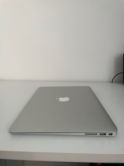 Apple MacBook Air 13” (Mid 2013) - 7