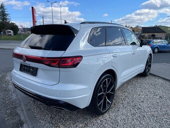 Volkswagen Touareg 3.0 TDi V6/210kW - R-LINE - 7