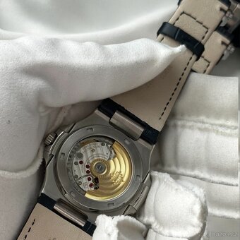 Patek Philippe Nautilus Blue/Diamond - 7