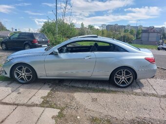 Mercedes-Benz E kupé 220CDI W207,automat,PANO,servis MB - 7