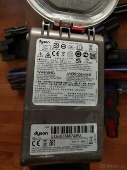 Dyson V8 Absolute použitý se zárukou - 7