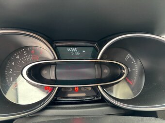 Renault Clio - 7