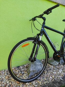 Značkové trekové kolo Merida Crossway 28"/21,5" - 7