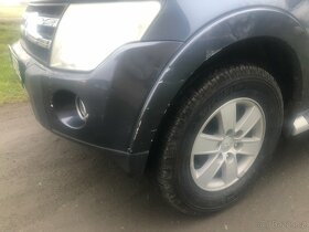 Mitsubishi Pajero-Montero - 7