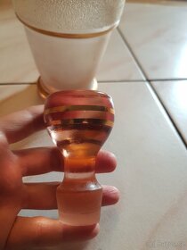 Broušená skleněná váza, s víčkem. Karafa - 7