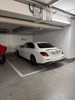 Mercedes E w213 sedan 4matic amg line - 7