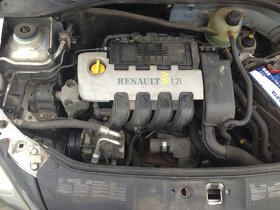 Renault Clio 1,2 16V 2002 - díly - 7