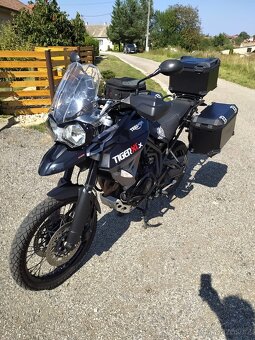 Triumph Tiger 800 - 7