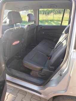 Opel Zafira 1.8, ČR, 7 míst - 7