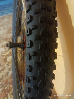 Prodám kompletní kola BONTRAGER Connection/DC20 29 Disc - 7