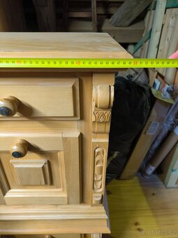 Pastel masiv na matraci 200x200 + noční stolky - 7