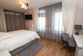 Prodej bytu 4+kk 143 m2 - 7