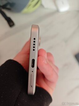 Poco F6 5G 12GB/512GB Titanium - 7