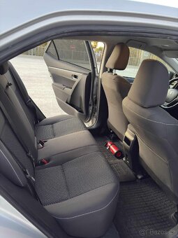 Toyota Corolla 1.6 i,  97kw - 7