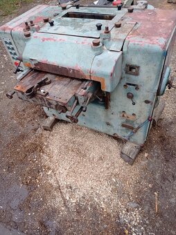 Čtyřstranná frézka - 7