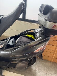 PRODÁM SKUTR MOTORKU SUZUKI BURGMAN 400i - 7
