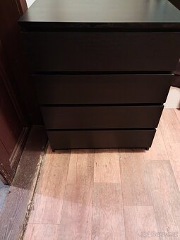 Ikea komoda Malm černá 4 zásuvky - 7