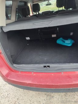 Renault Grand Scénic III s motorem 1.5 dCi 81 kW rok 2010 - 7