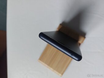 Sony Xperia XZ2 Compact - 7