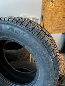 Prodam 4x zimni pneu-235/65 R16C - 7