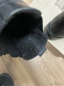 Černé kotníčkové zimní boty Lasocki - 7