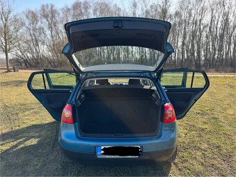 Volkswagen Golf V - 7