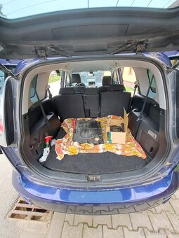Mazda 5 kombi r. 2003 - 7