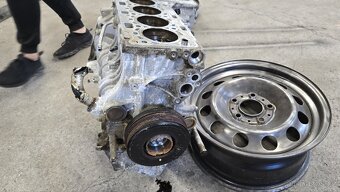 Bmw b48b spodek motoru - 7