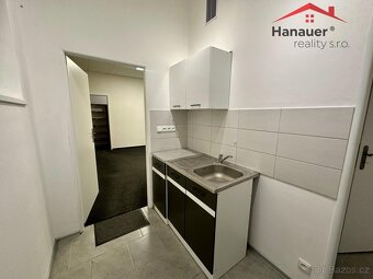 Pronájem obchodního prostoru, 197 m2, Děčín - centrum,   ul. - 7