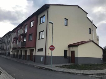 Pronajmu byt 1+kk v novostavbě bytového domu Kutná Hora - 7