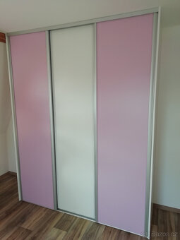 Vestavěné skříně všech rozměrů - 7