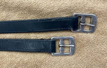 PRODÁM více věcí: - 7