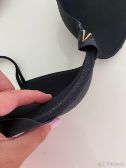 Podprsenky Victoria's Secret, vel. 32 DD - 7