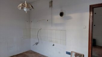 Prodej vily 160 m², pozemek 776 m² Červený Dvůr, Hradec Král - 7