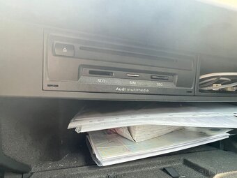 Audi a8 - 7