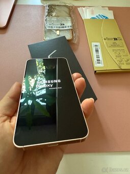 Samsung Galaxy S25 pink gold 512GB - 7