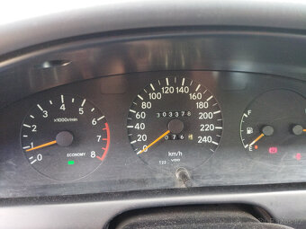 Carina e 1.6 16V - 7