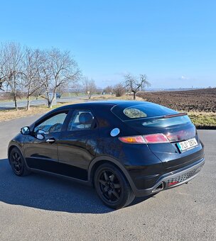 Civic 8G 1.8 103kw 720000km  - 7