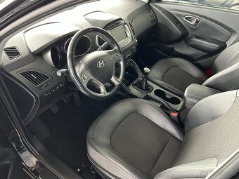 Hyundai ix35 2.0 CRDI,SERVISKA,4x4,ČR,KŮŽE,119.000KM - 7