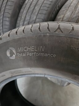 Letní pneu zn. Michelin Primacy 4, rozměr 215x65x17 - 7