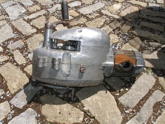 MOTOR JAWA 550/555 - 7
